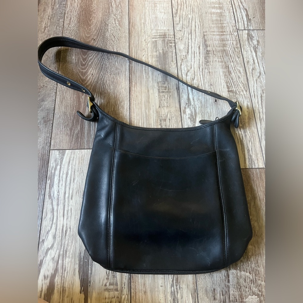 Vintage Coach Medium Slim Duffle Sac in Black Leather - Picture 2 of 16